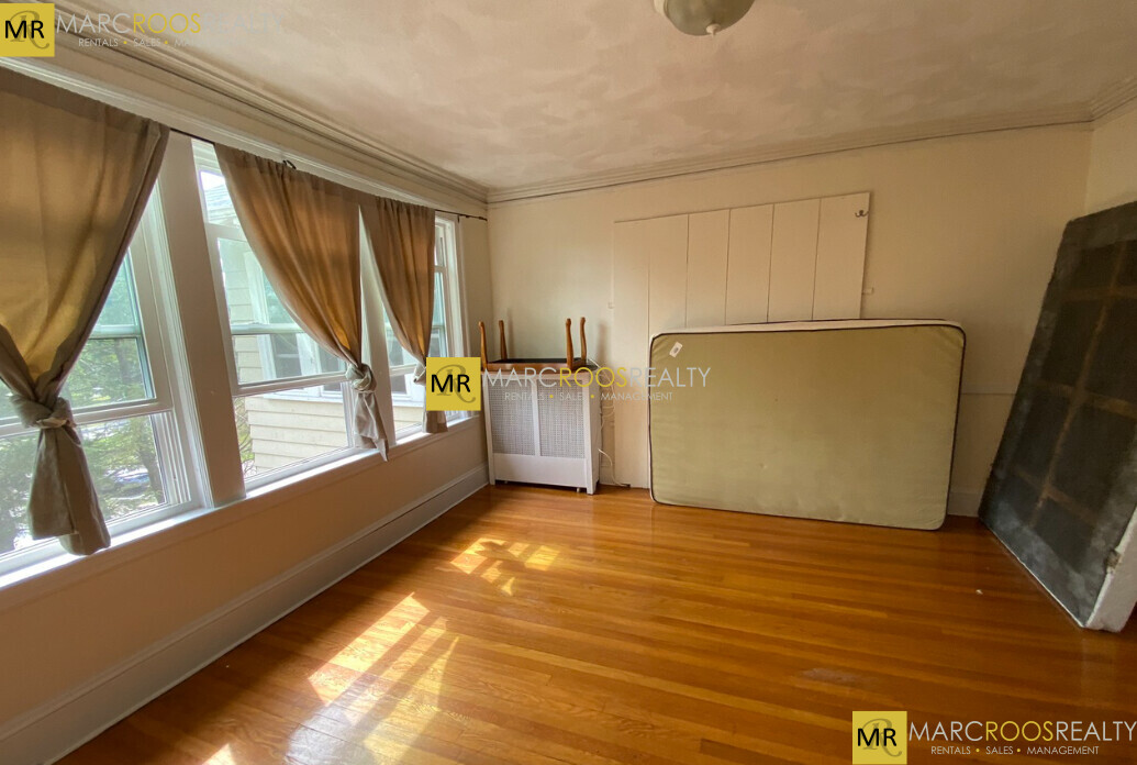 28 Manet Rd, Chestnut Hill
