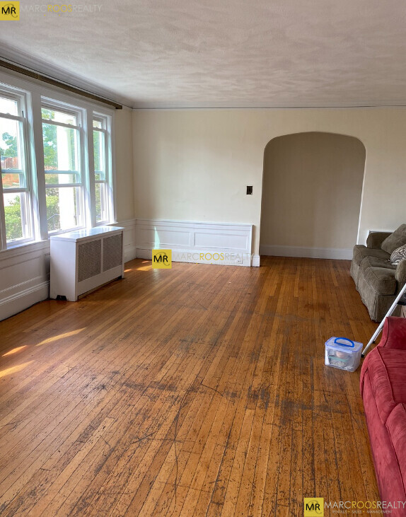 28 Manet Rd, Chestnut Hill