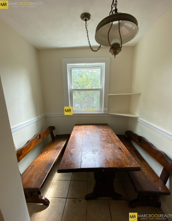 28 Manet Rd, Chestnut Hill