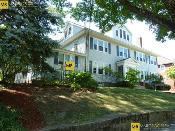 25-27 Crosby Rd, Chestnut Hill