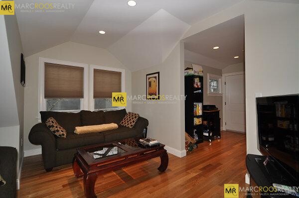 25-27 Crosby Rd, Chestnut Hill