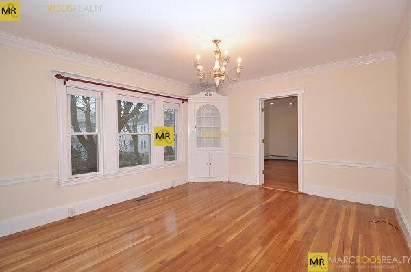 25-27 Crosby Rd, Chestnut Hill