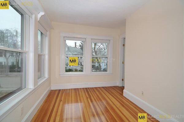 25-27 Crosby Rd, Chestnut Hill