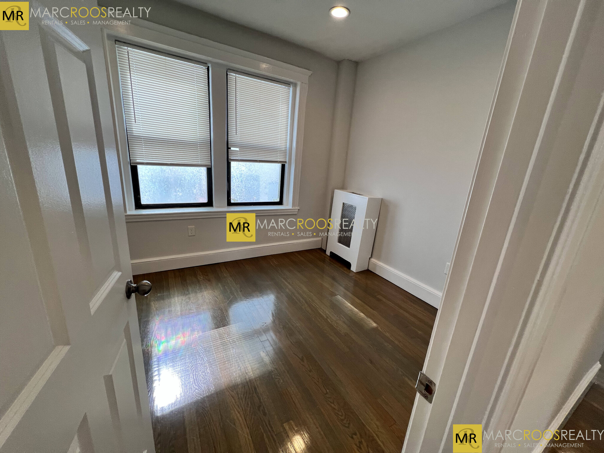 11 Peterborough St, Fenway
