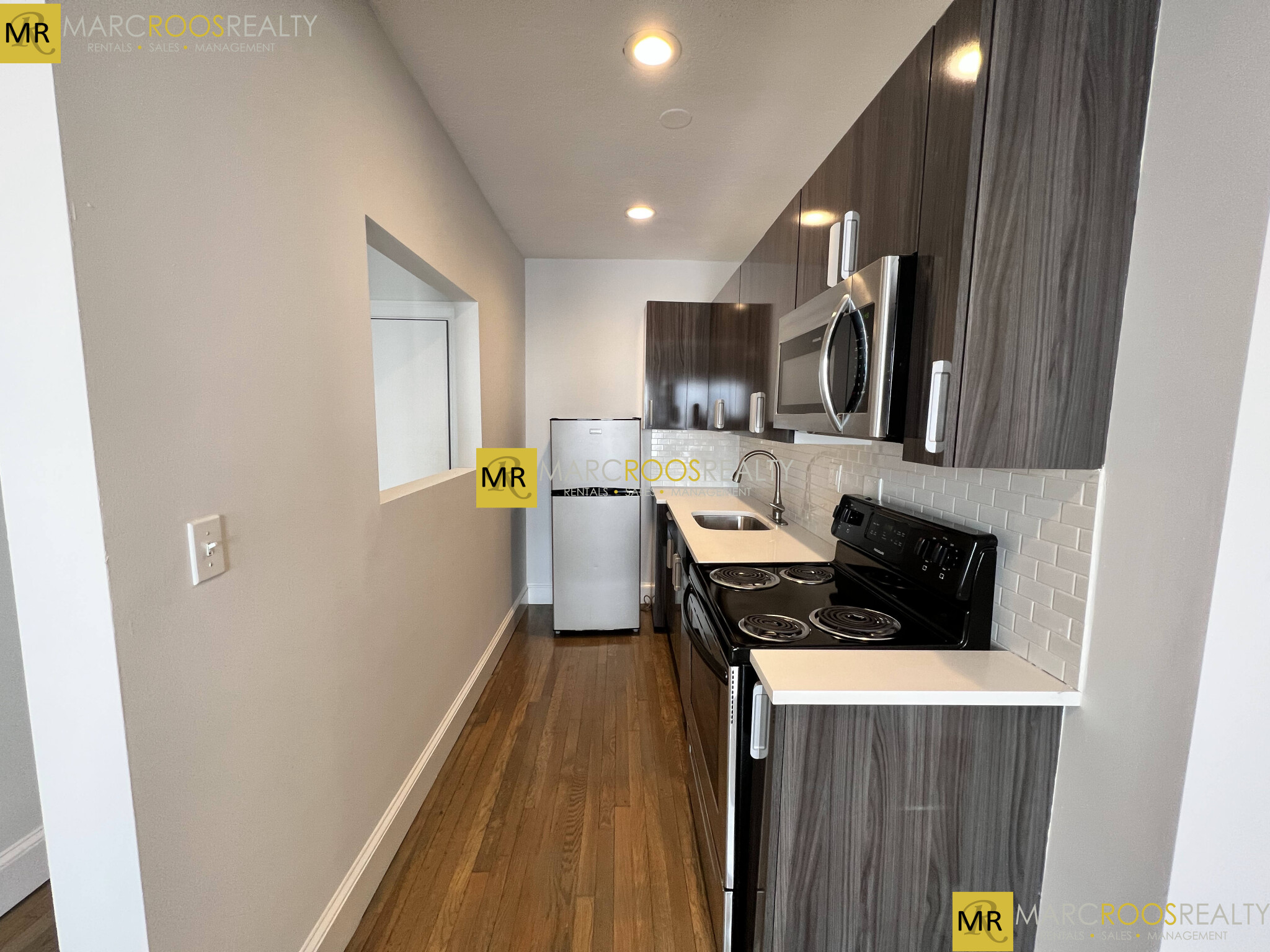 11 Peterborough St, Fenway