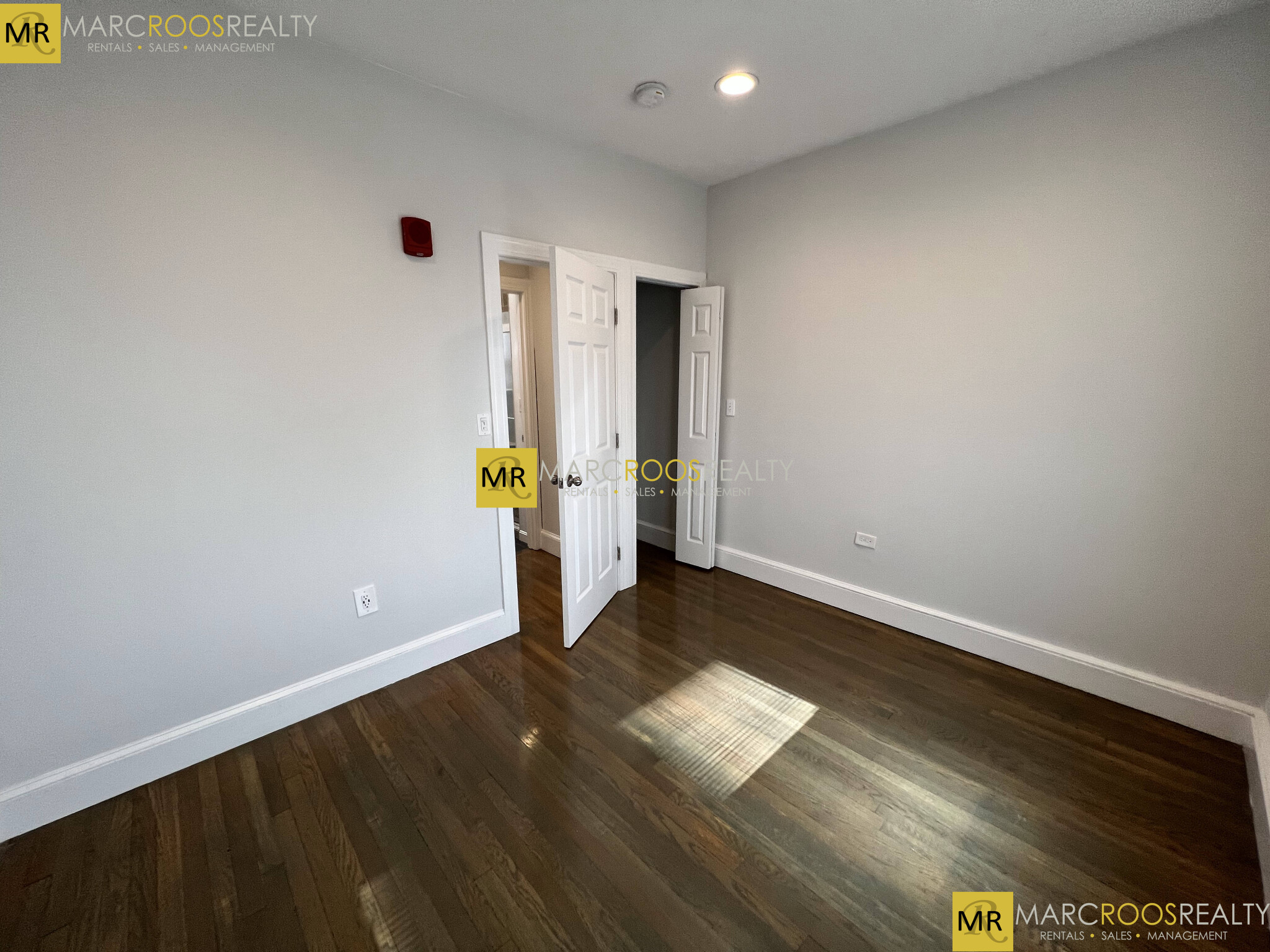 11 Peterborough St, Fenway