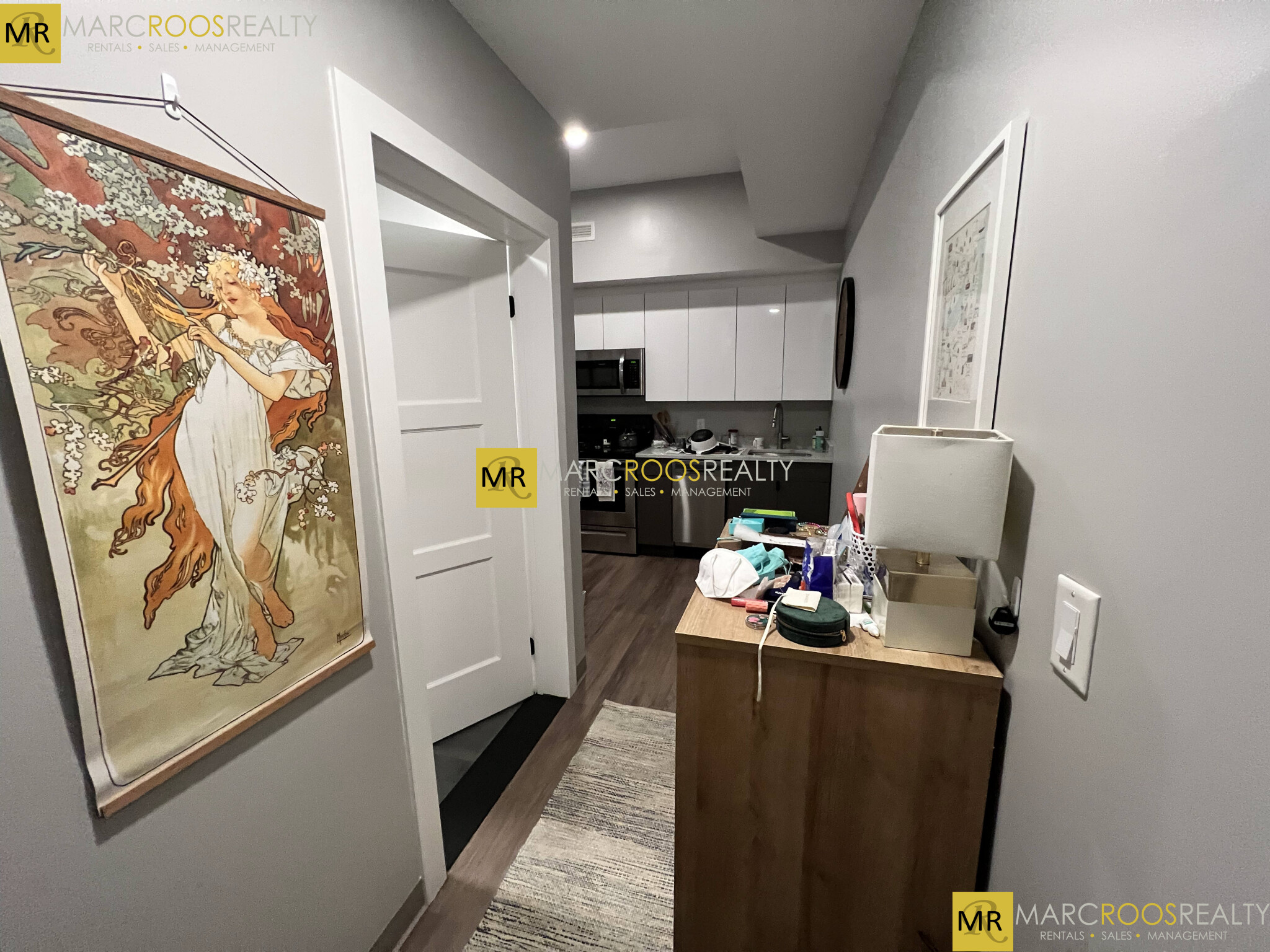 100 Hemenway St, Fenway