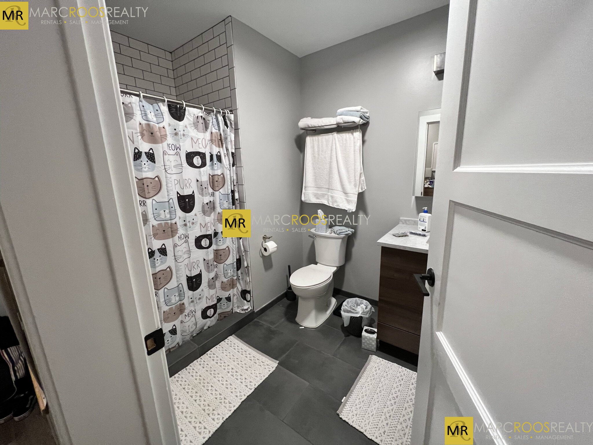 100 Hemenway St, Fenway