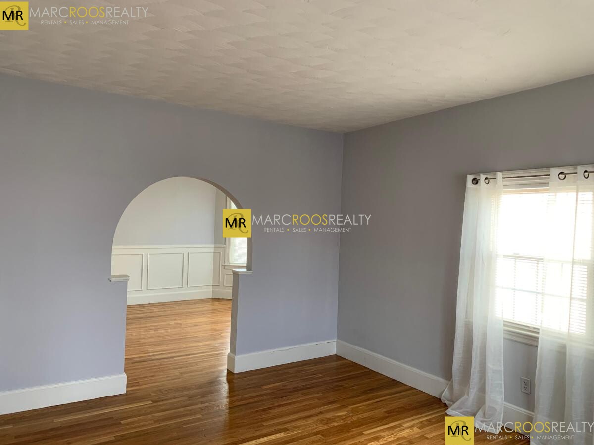 126 Winthrop St, Medford
