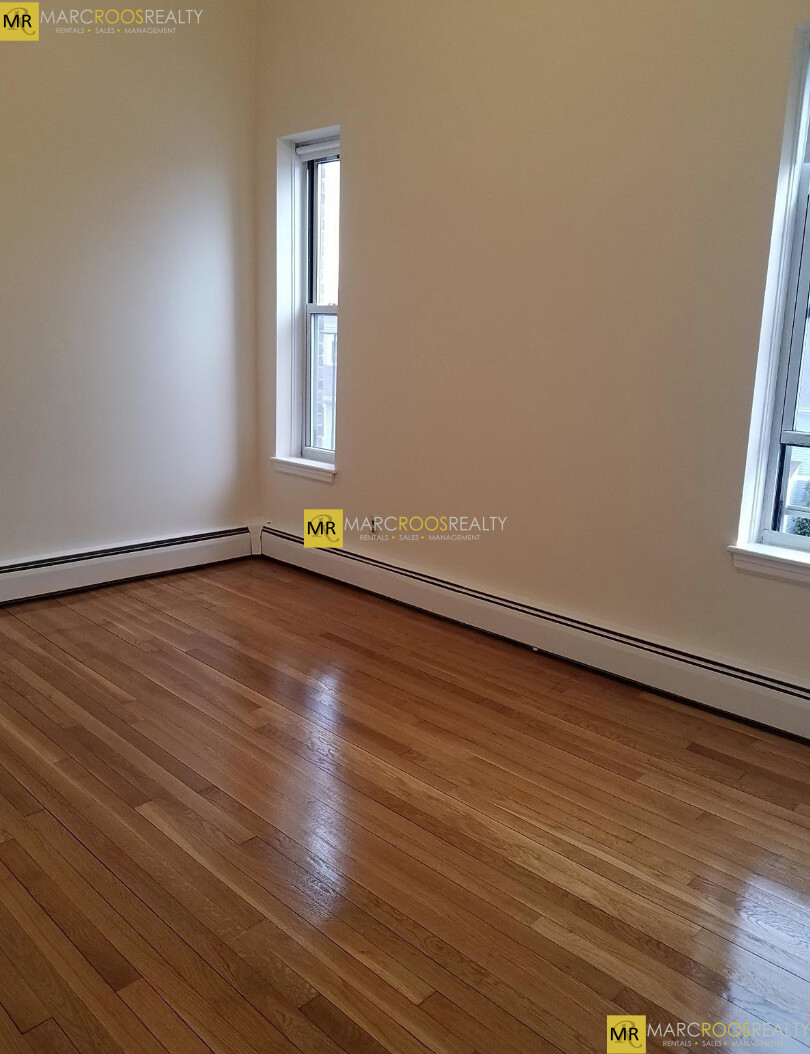 180 North Beacon St, Brighton