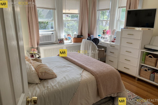 40 Kirkwood Rd, Brighton