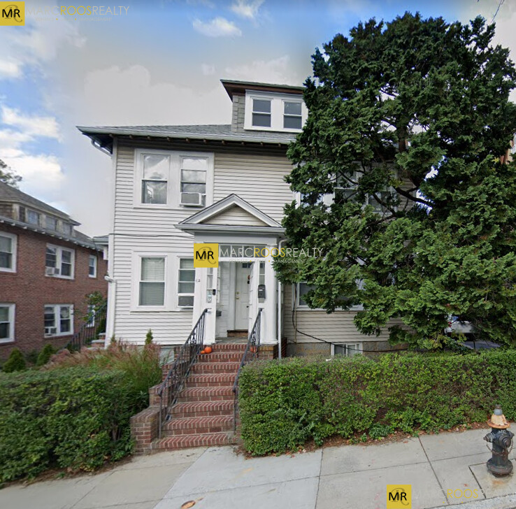 40 Kirkwood Rd, Brighton