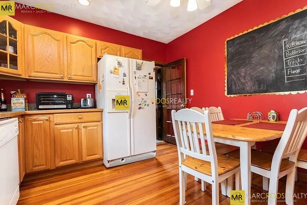 48 Sunset Rd, West Somerville