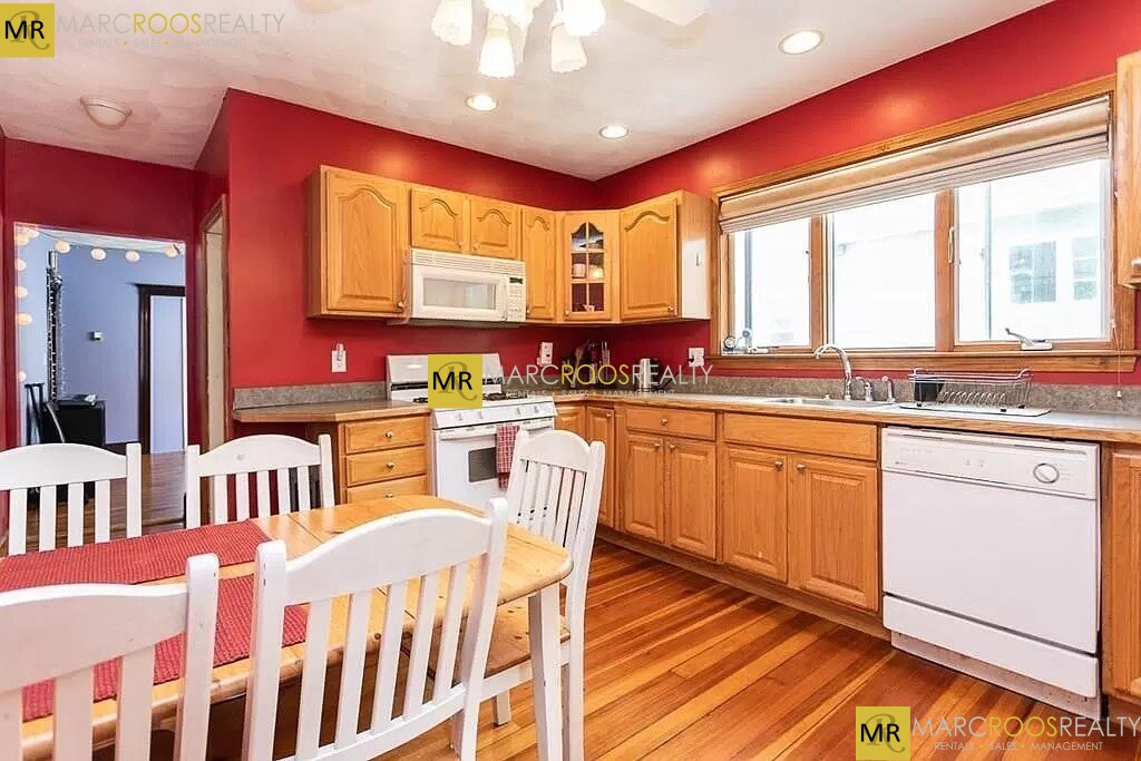 48 Sunset Rd, West Somerville