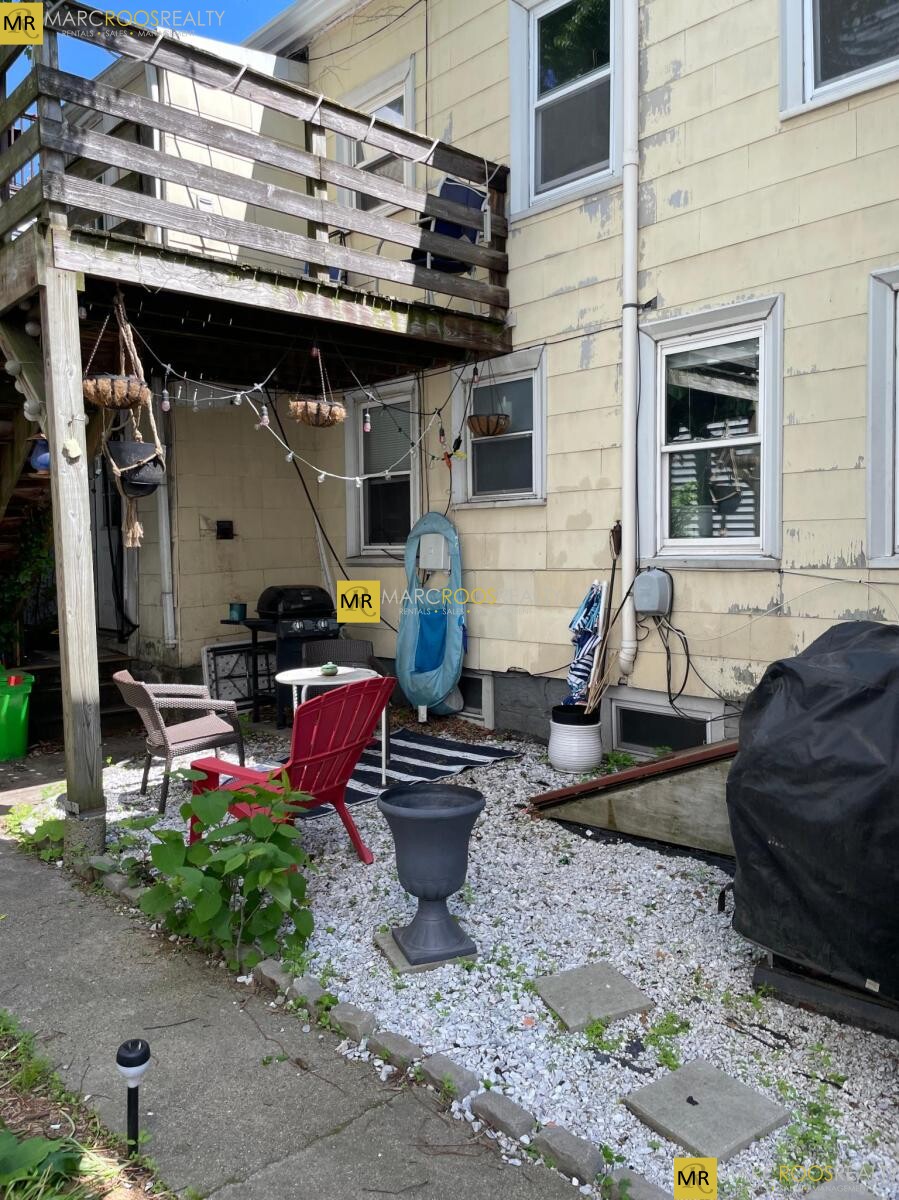337 Dorchester St, South Boston
