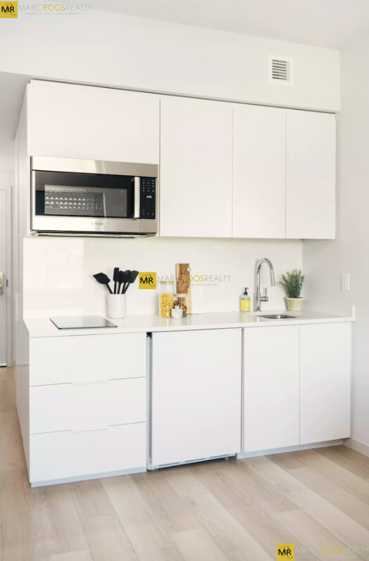 1260 Boylston St, Fenway
