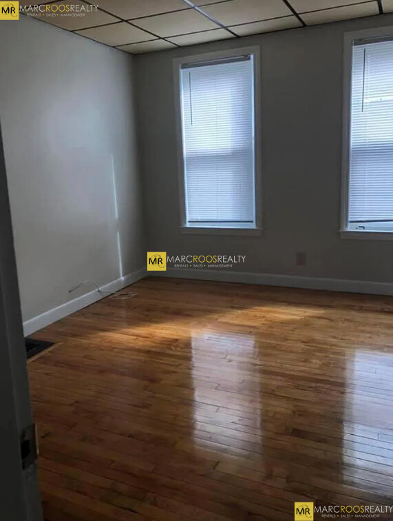 75 Lyman Ave, Tufts University