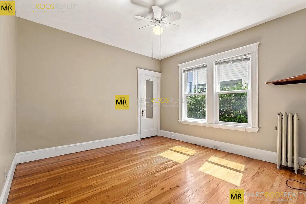 38 George St, Tufts University