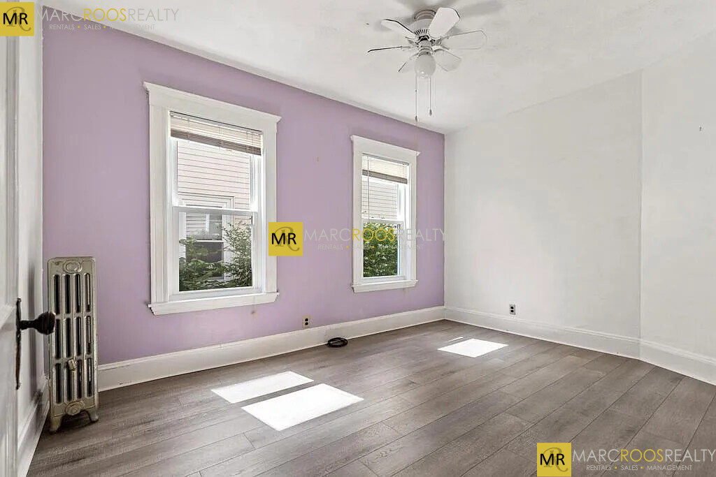 38 George St, Tufts University