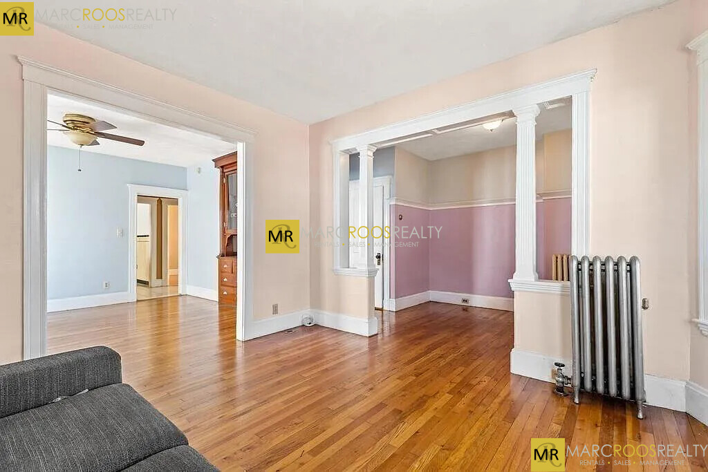 38 George St, Tufts University