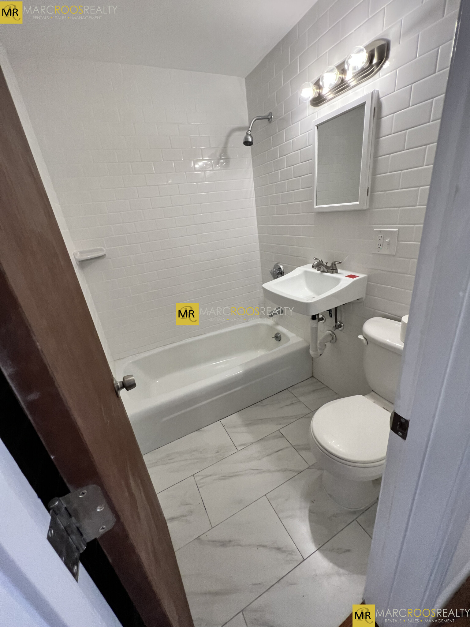 176 North Beacon St, Brighton