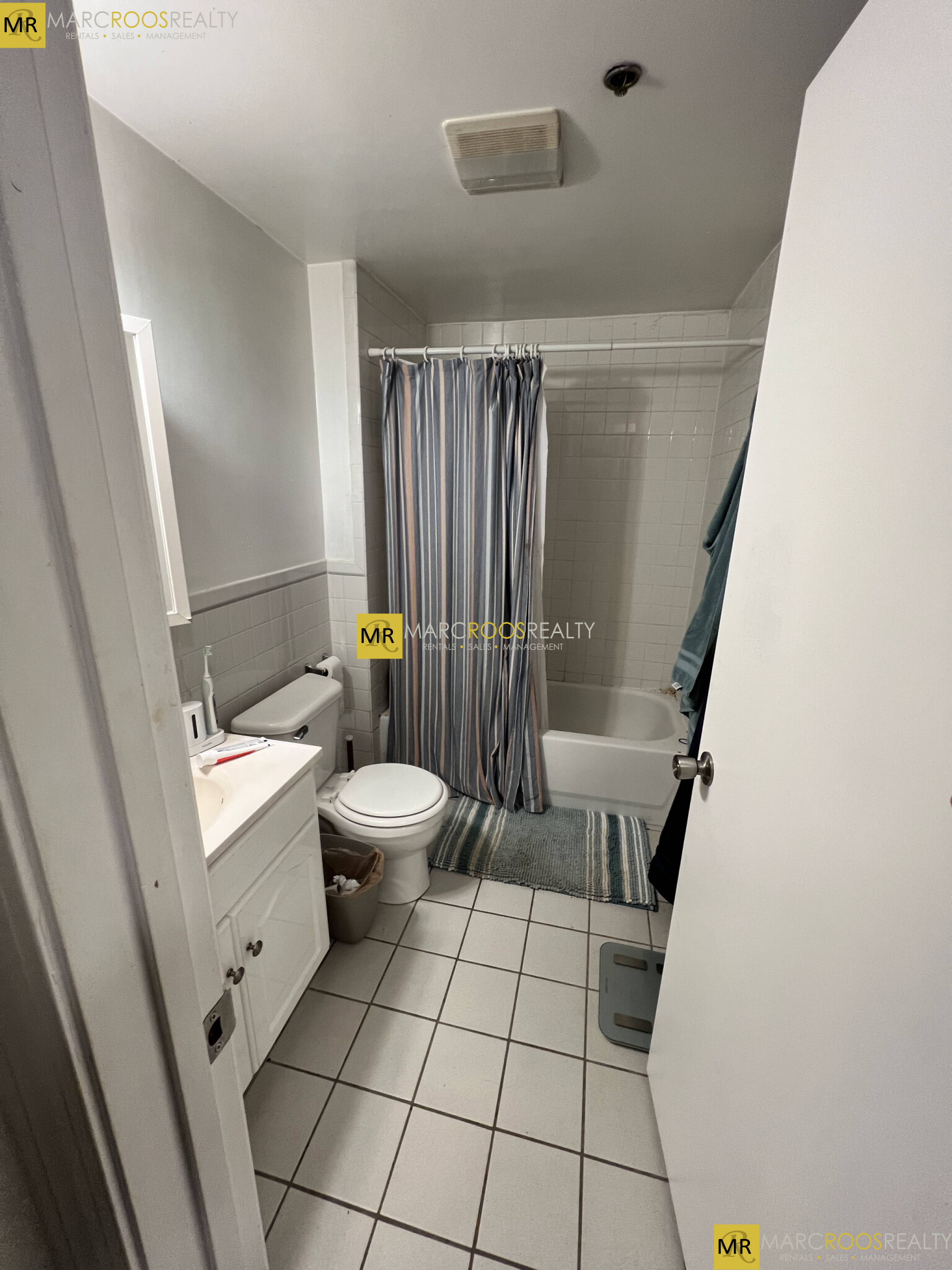 19 Queensberry St, Fenway