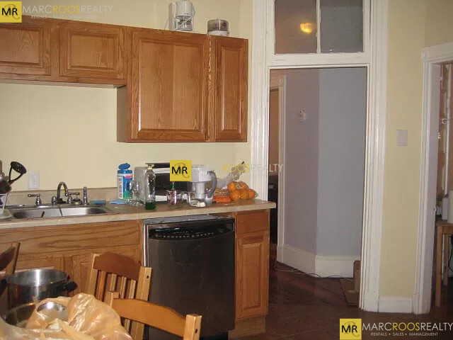 36 Cherokee St, Mission Hill