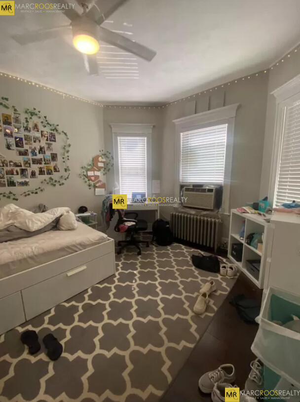 69 Bromfield Rd, Tufts