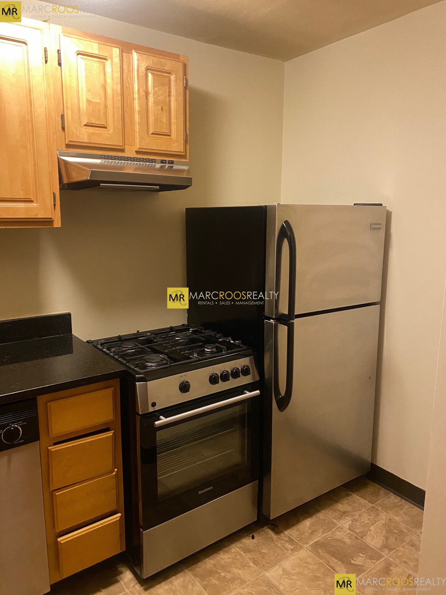 385 Dorchester St, South Boston