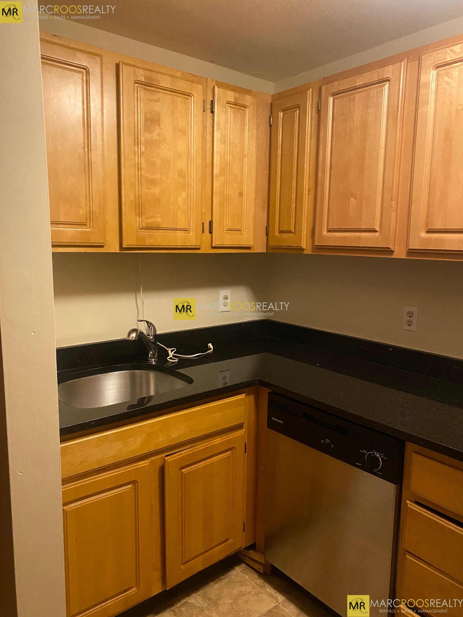 385 Dorchester St, South Boston