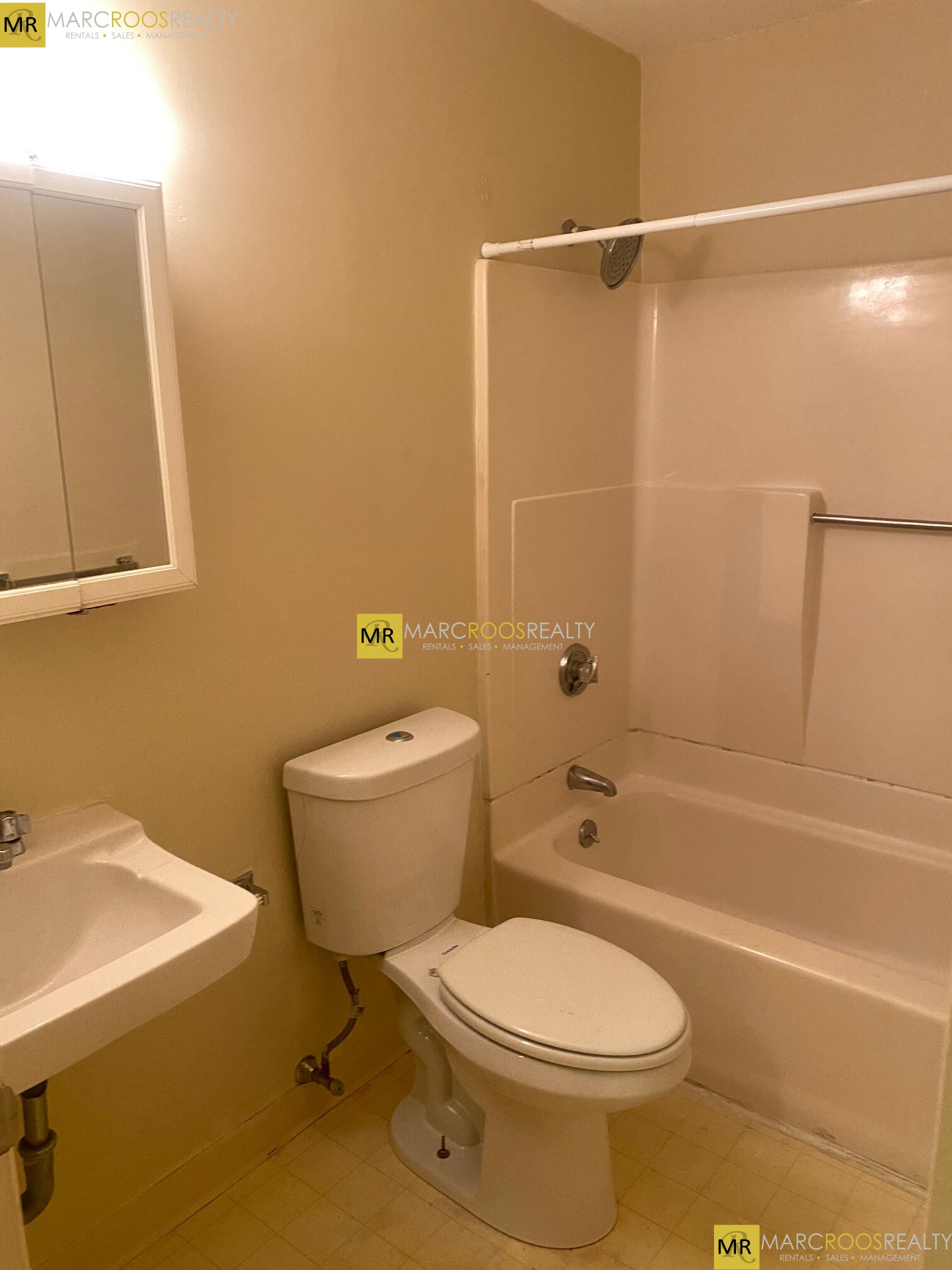 385 Dorchester St, South Boston