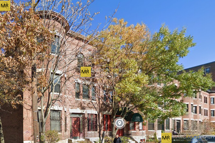 535 Newbury St, Fenway