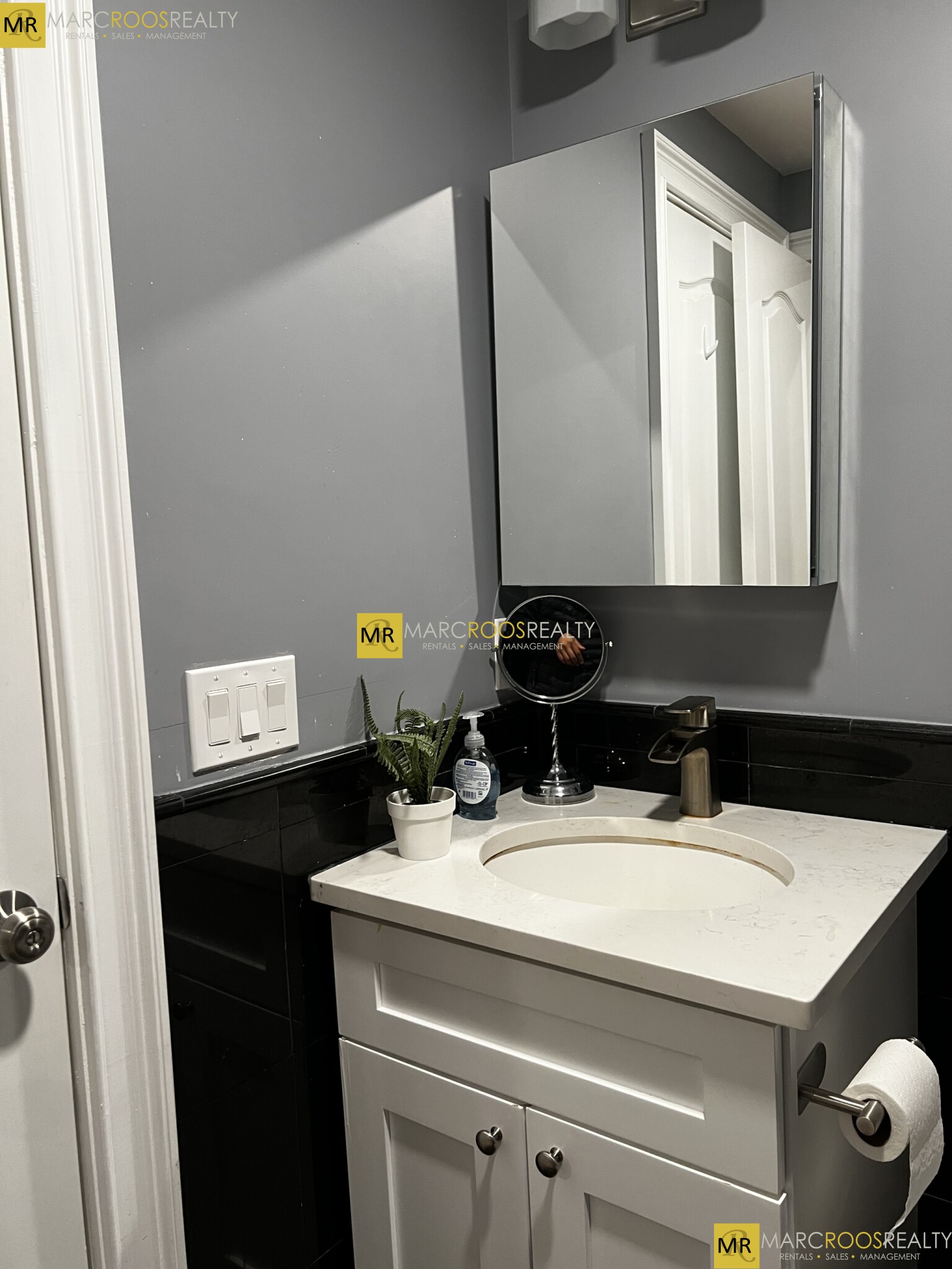Photo 31 of Commonwealth Ave. Unit 1
