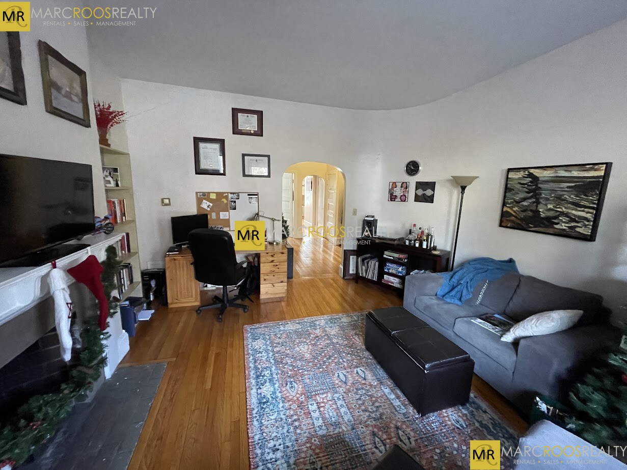 1489 Beacon St, Griggs Park