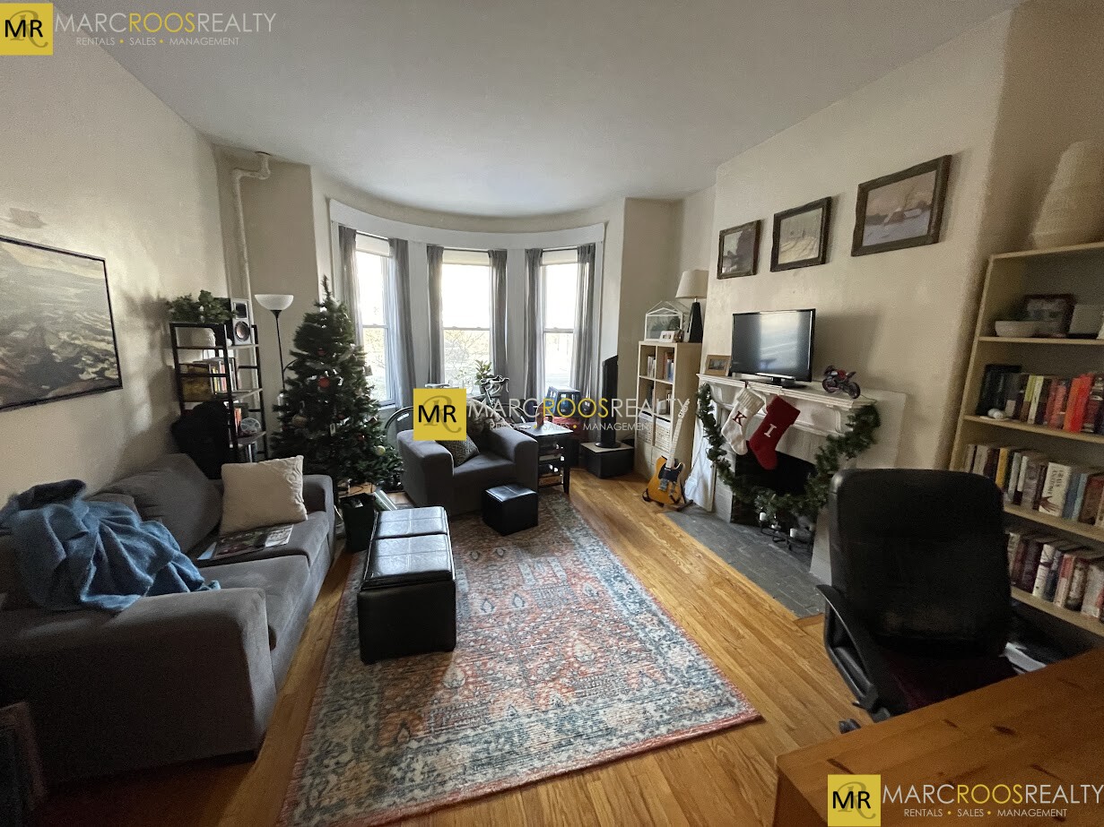 1489 Beacon St, Griggs Park