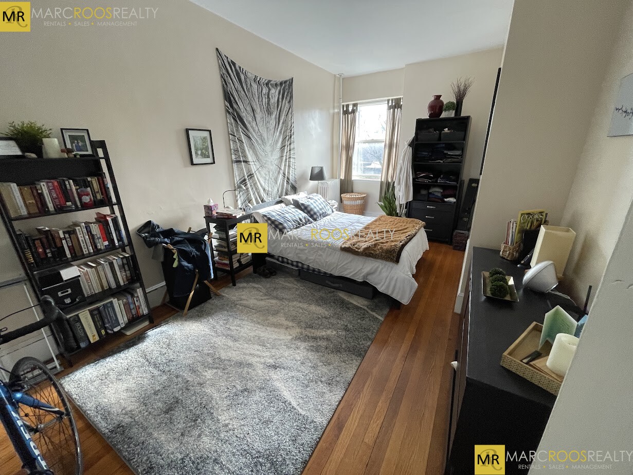 1489 Beacon St, Griggs Park