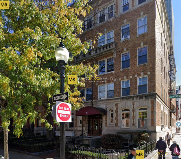 Photo 15 of Newbury St. Unit 14