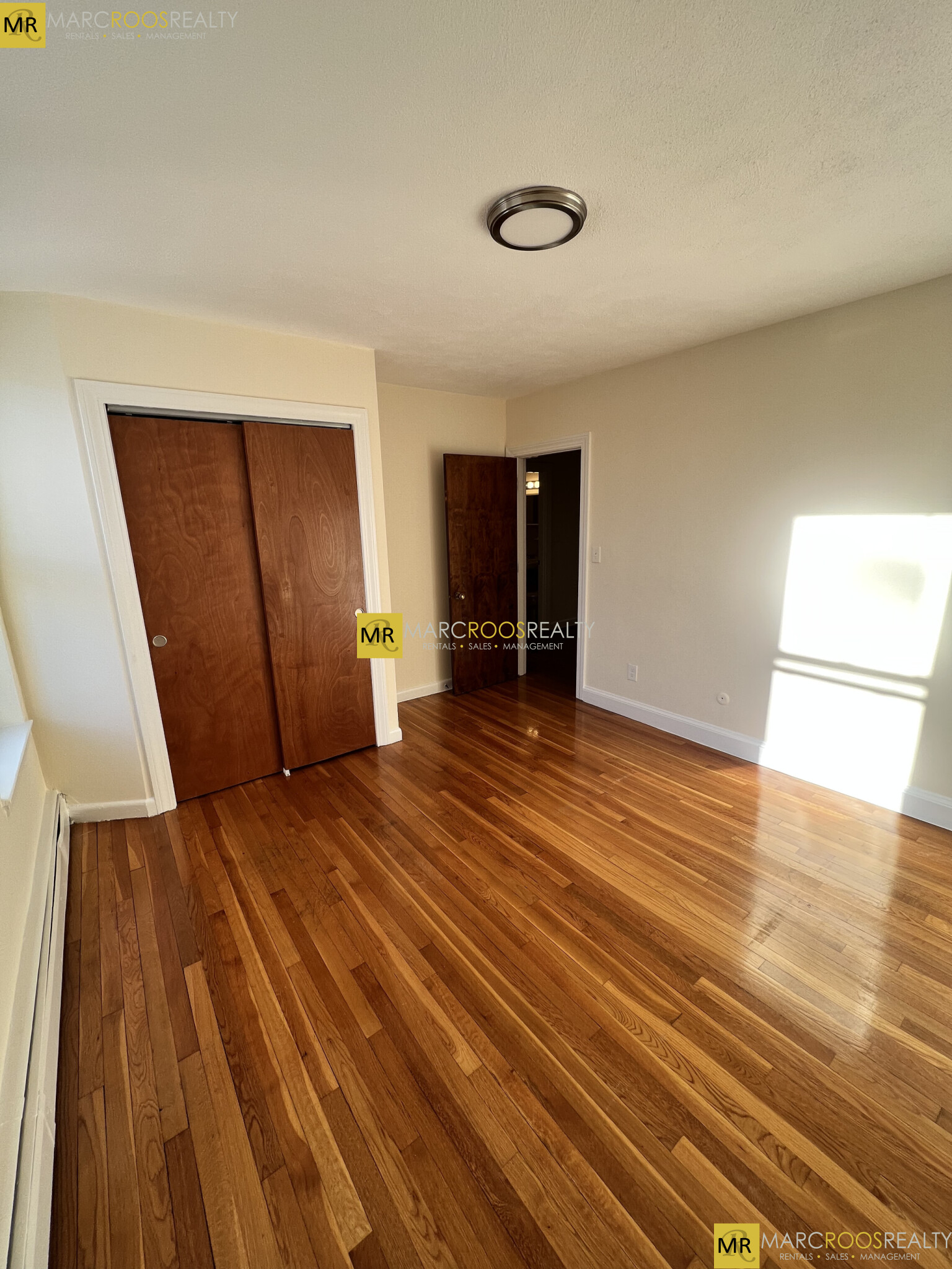 168 North Beacon St, Oak Square