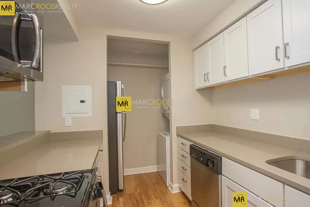 Photo 8 of Bronsdon St. Unit 1B-A