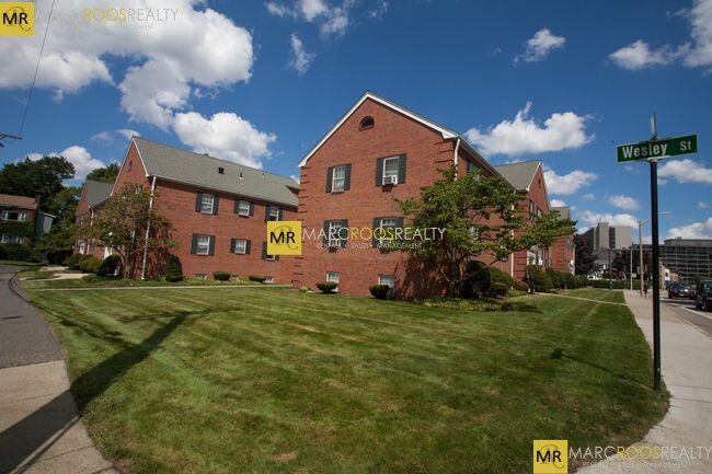 182 Church St, Newton Corner