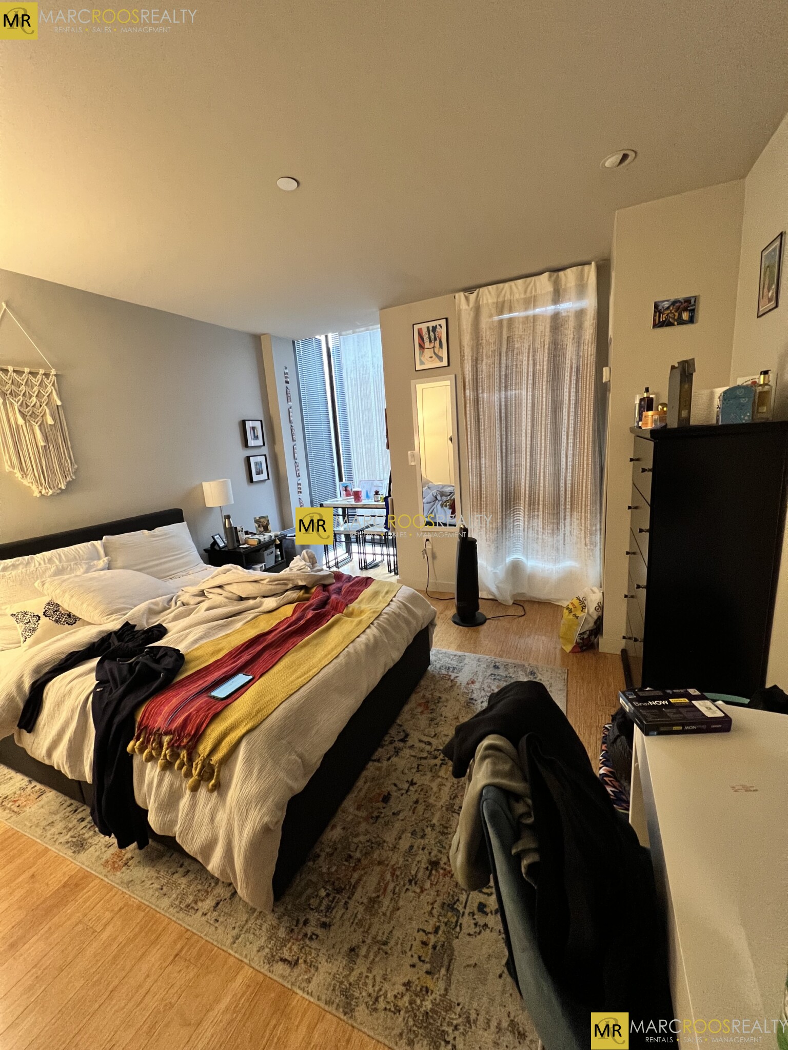 691 Massachusetts Ave, Roxbury