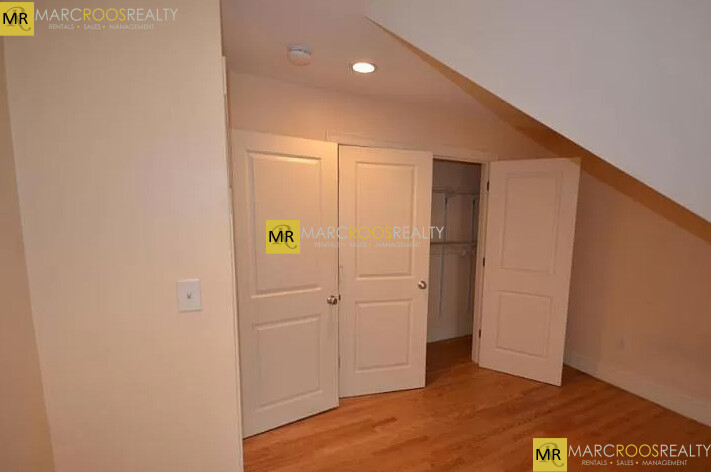 Photo 6 of 27 Lothrop St. Unit 2