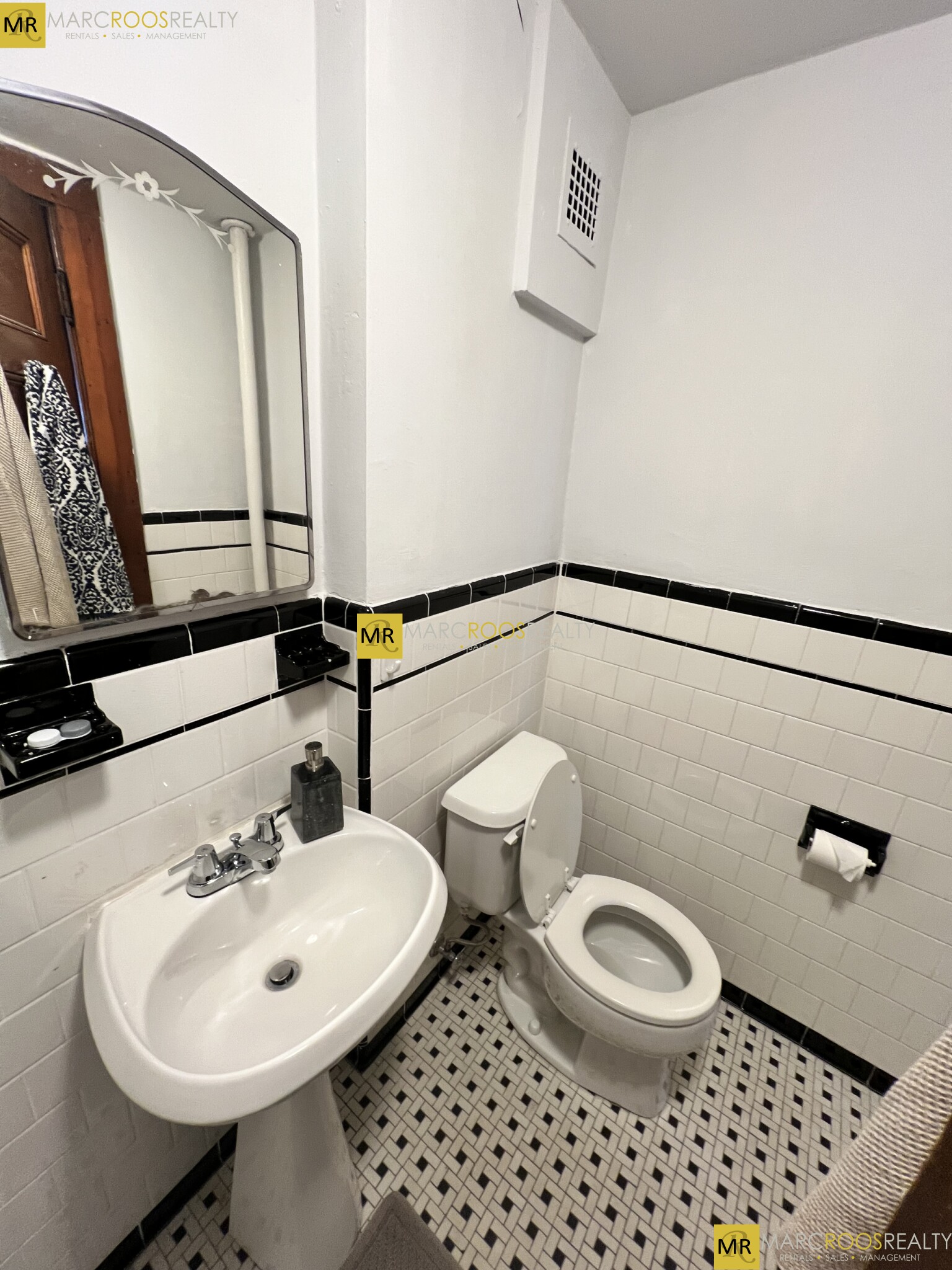 Photo 4 of Beacon St. Unit 6