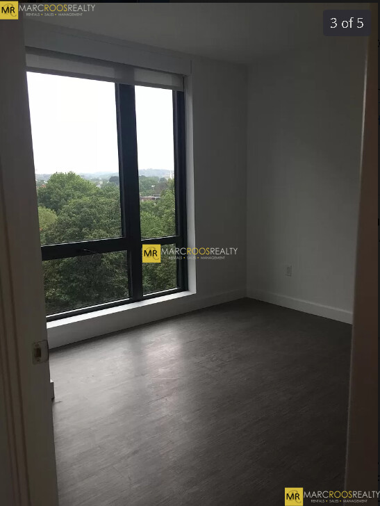 80 Fenwood Rd, Longwood