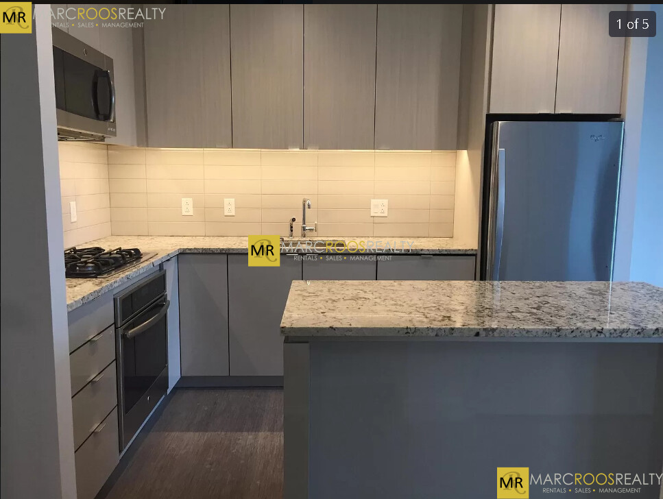 80 Fenwood Rd, Longwood