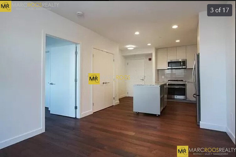 80 Fenwood Rd, Longwood