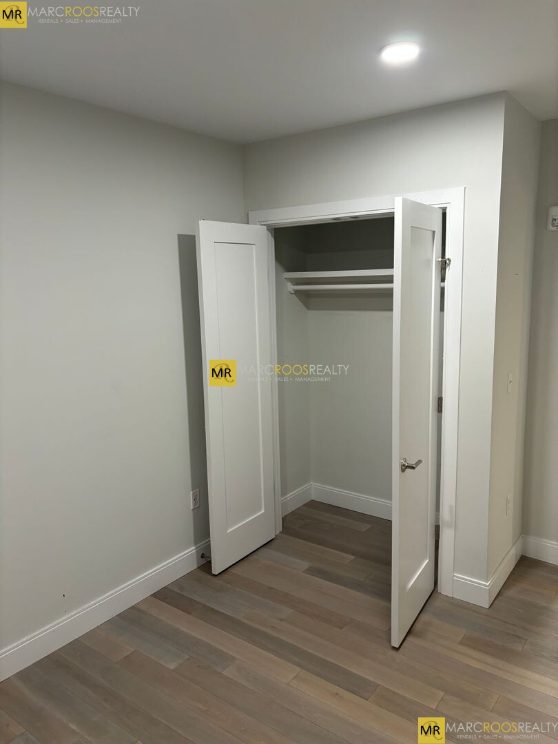 152 Liverpool St, East Boston