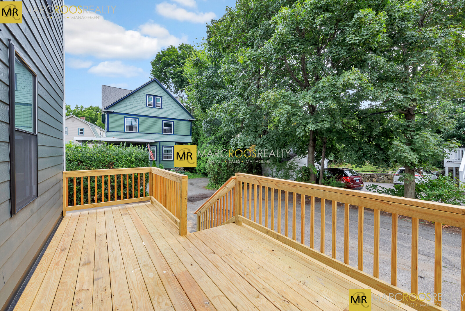 73 Lexington St, Waltham