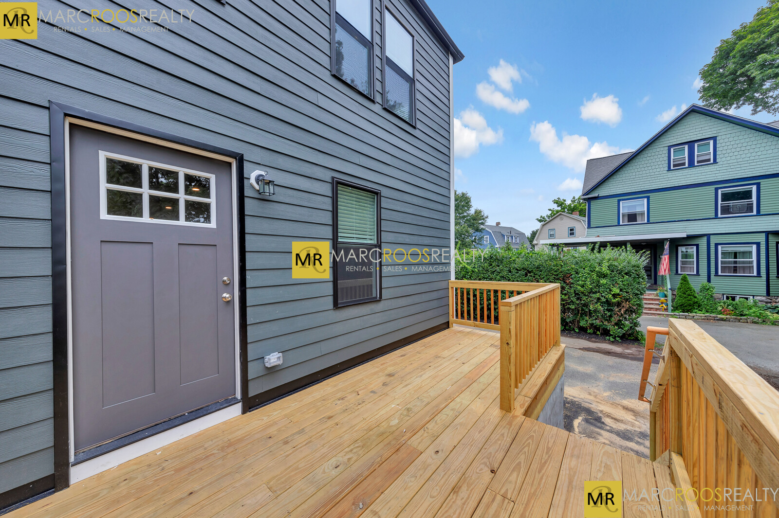 73 Lexington St, Waltham