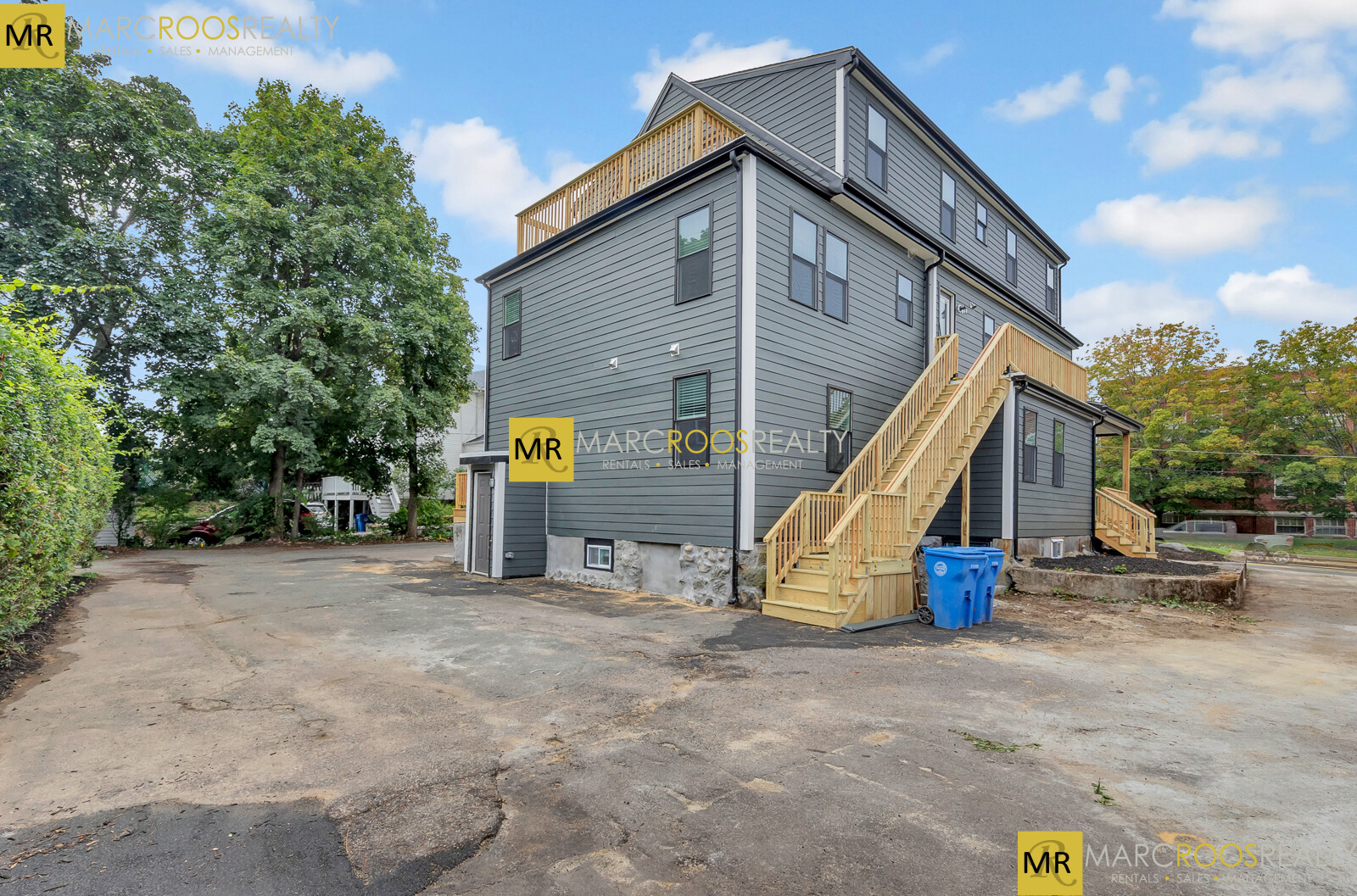 73 Lexington St, Waltham